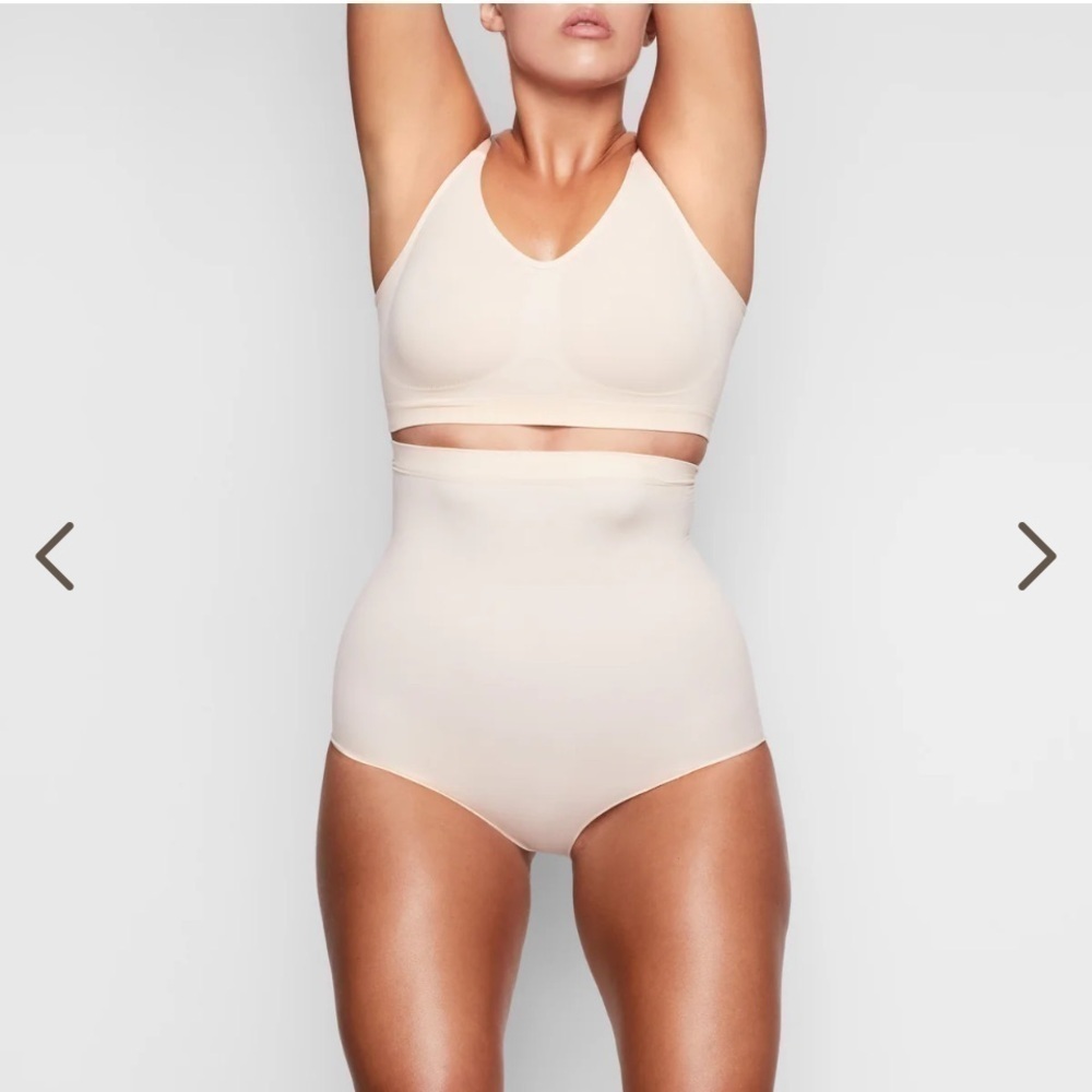 Skims Seamless Sculpt High Waisted Brief in Sand Sz S